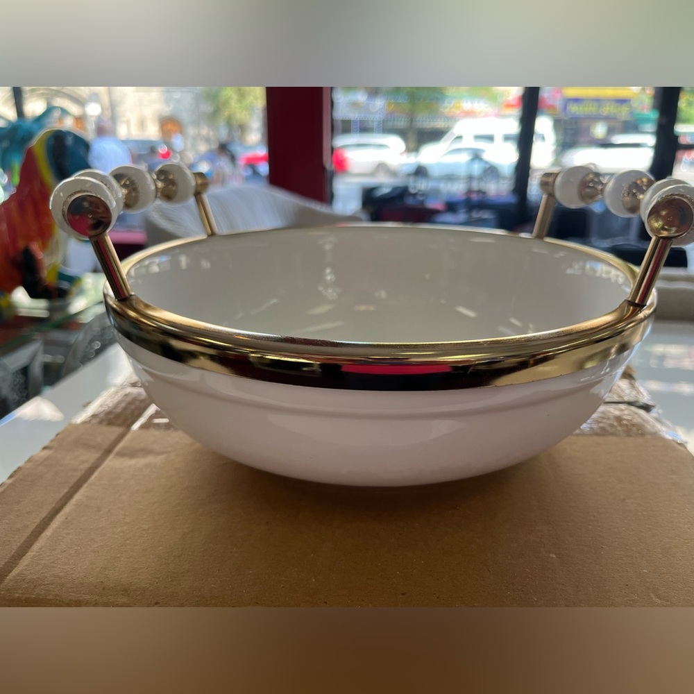 Round Bowl beaded Handle Gold